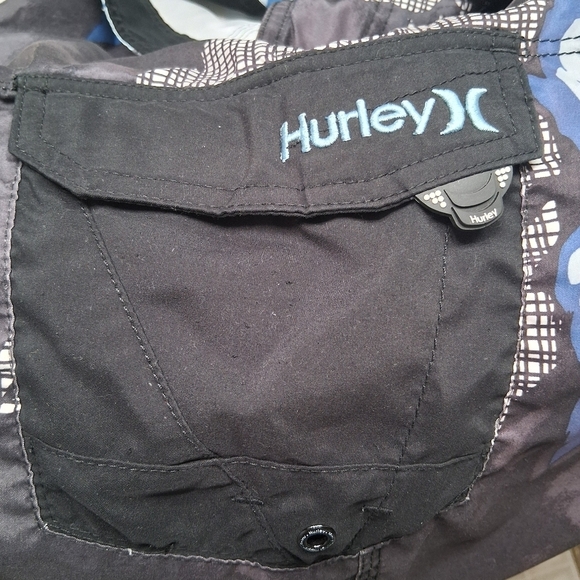 Hurley Men's Black and Blue Floral Shorts/Board Shorts Size 34 P - Picture 8 of 8